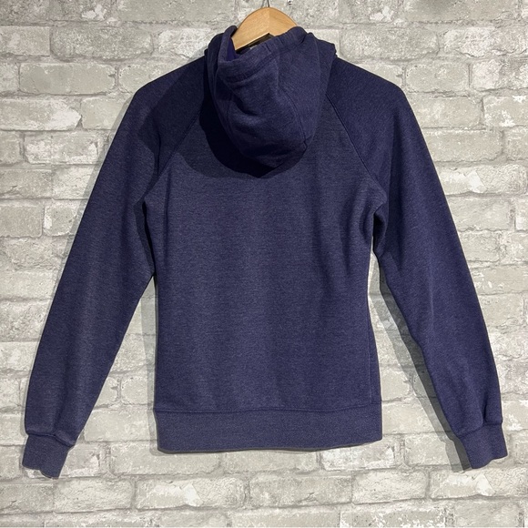 The North Face Women's Small Purple Hoodie with Animal Print Logo Sweatshirt - Picture 4 of 10